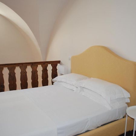 Palazzo Della Contessa - Suites & Breakfast Lecce Exterior foto